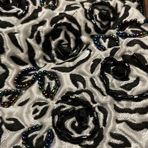 Lacome Evening Bag
Clutch White & Black Satin
Beaded Roses NWOT - Picture 9 of 12